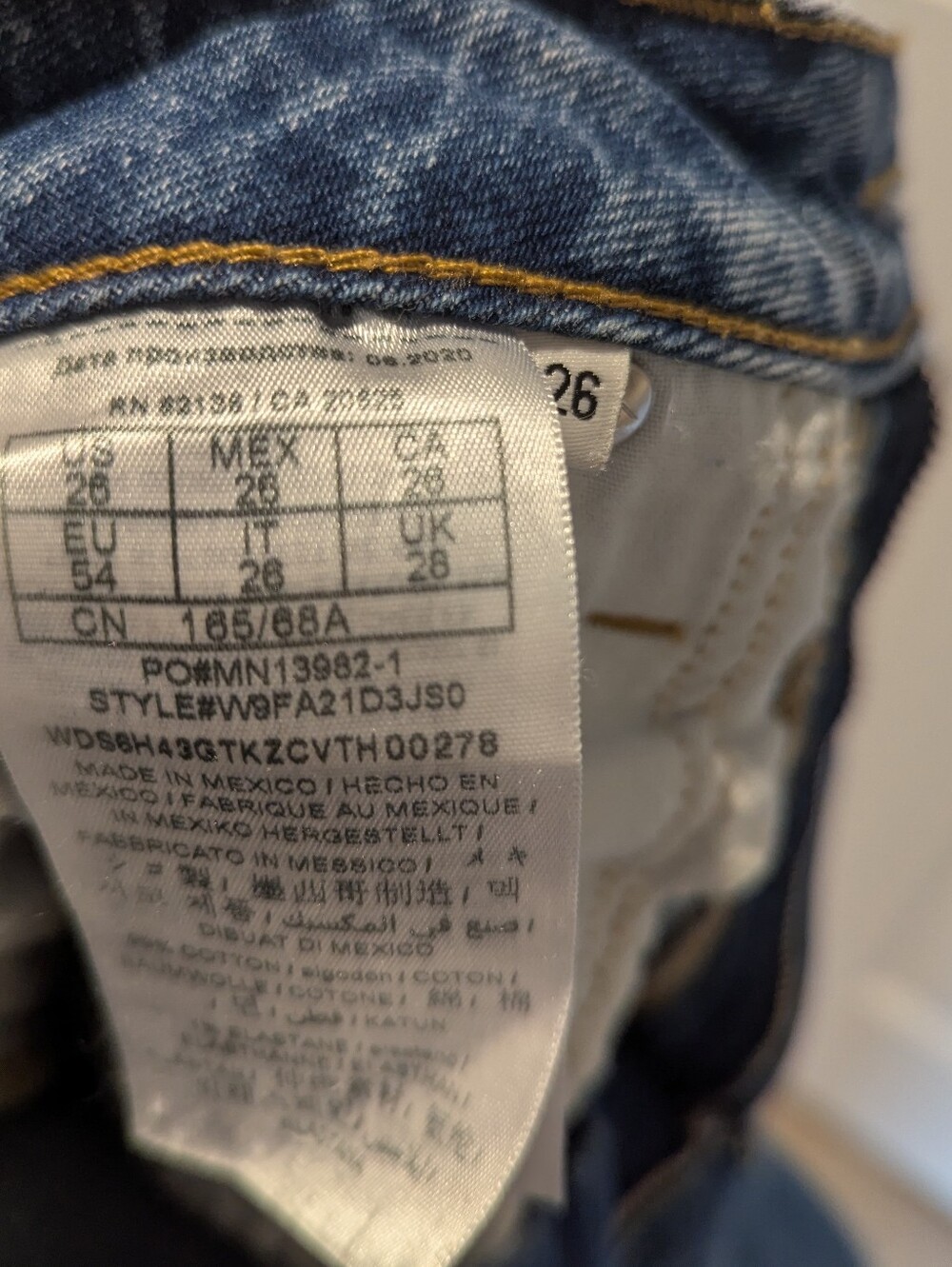 Vintage Guess Womens Straight Leg High Waist Mom Jeans Stonewash Blue 90s 26 - Picture 14 of 15